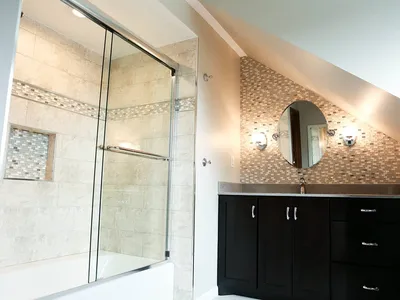 Lakeville Primary Bathroom Remodel with Mosaic Tile Wall – photo 2