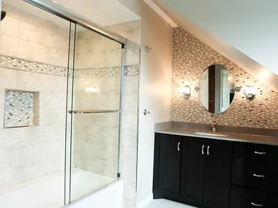 Lakeville Primary Bathroom Remodel with Mosaic Tile Wall – photo 3