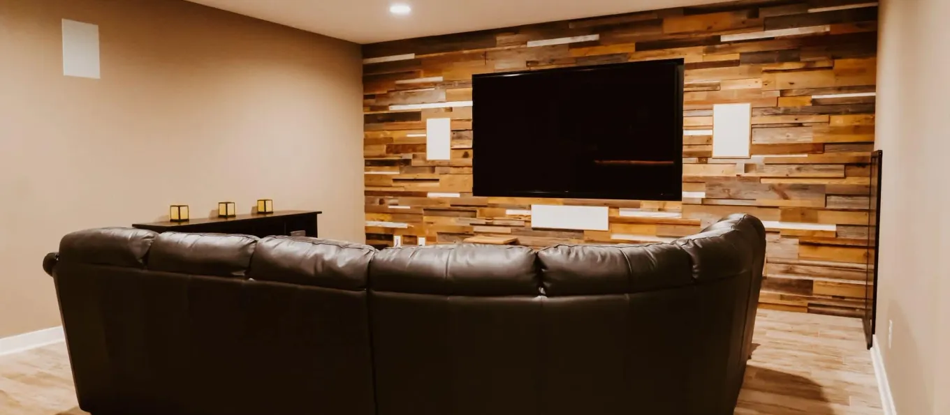 Burnsville Basement Remodel – Bar & Entertainment