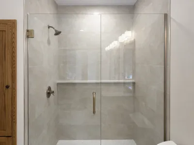 Lakeville Bathroom Remodel: Modern Comfort – photo 4