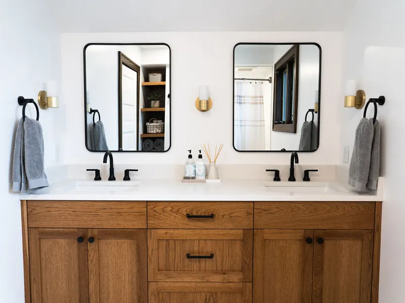 Minneapolis Bathroom Remodel: Traditional Style