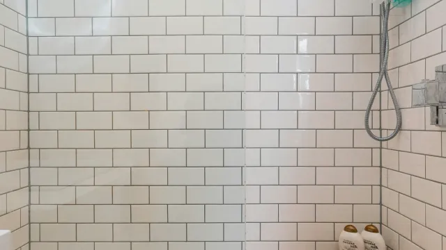 5 Best Flooring Materials for Your Bathroom Remodel