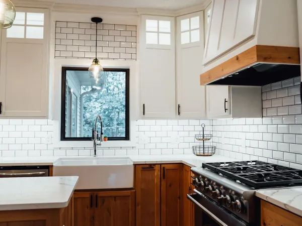 Lakeville Kitchen Remodel – Warm, Custom Storage & Layered Lighting