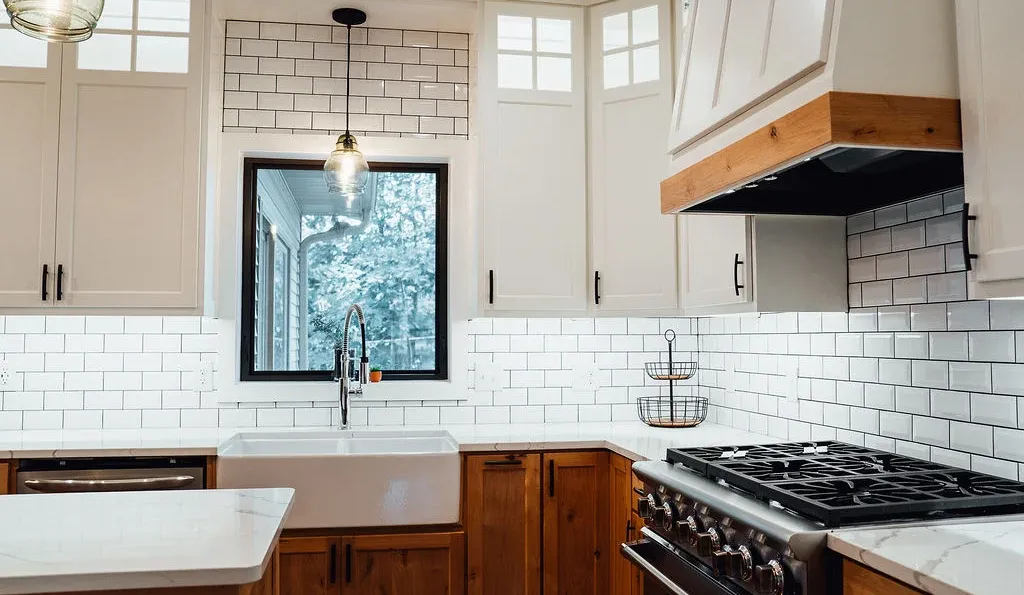 Lakeville Kitchen Remodel – Warm, Custom Storage & Layered Lighting