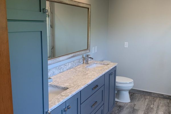 Bathroom Remodel Split-Level Home – photo 7