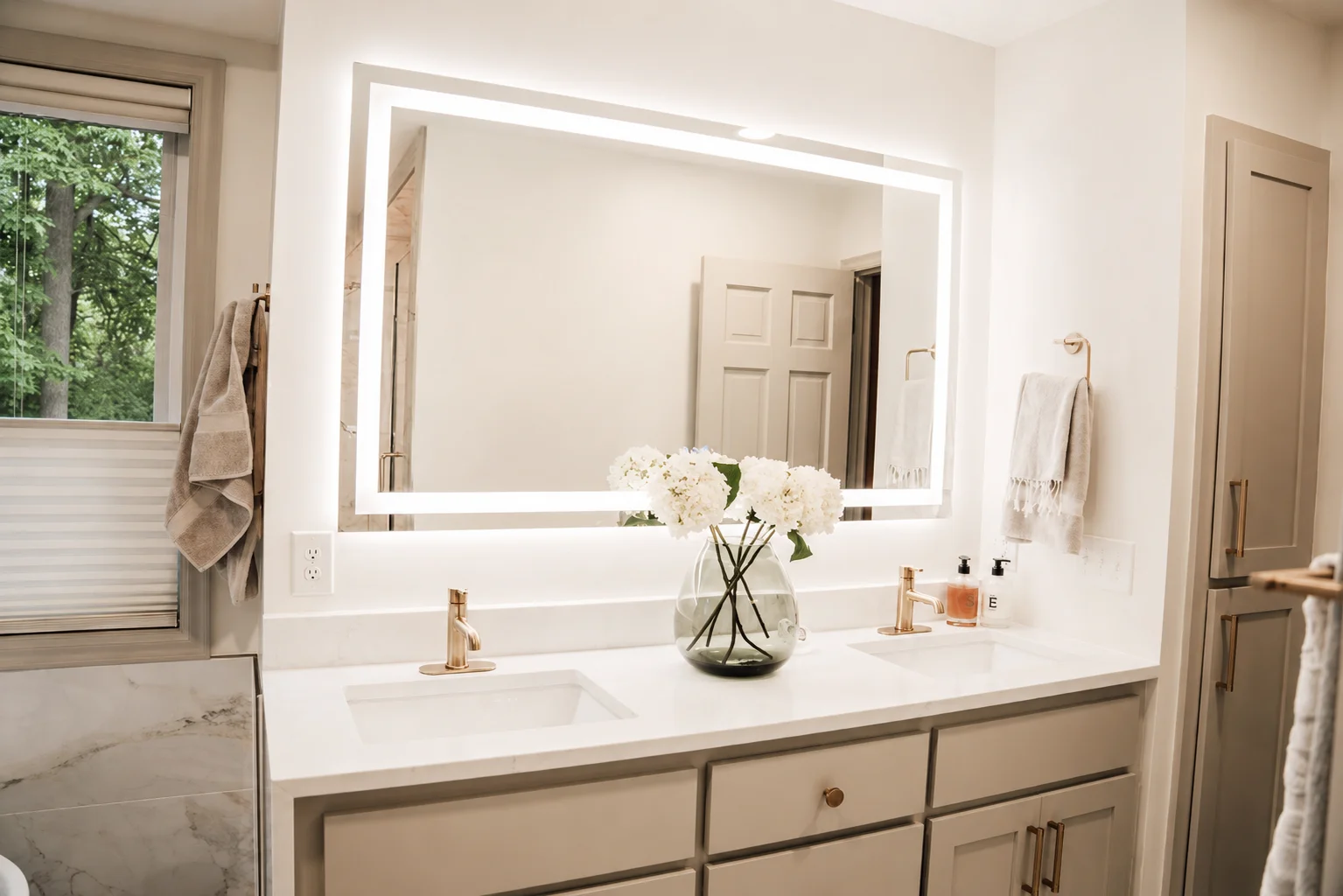 A Brighter, More Open Primary Bathroom in Burnsville – photo 1