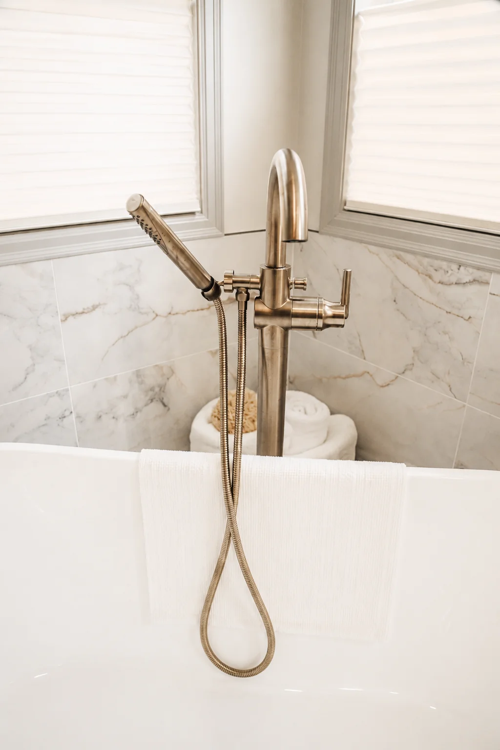 A Brighter, More Open Primary Bathroom in Burnsville – photo 6