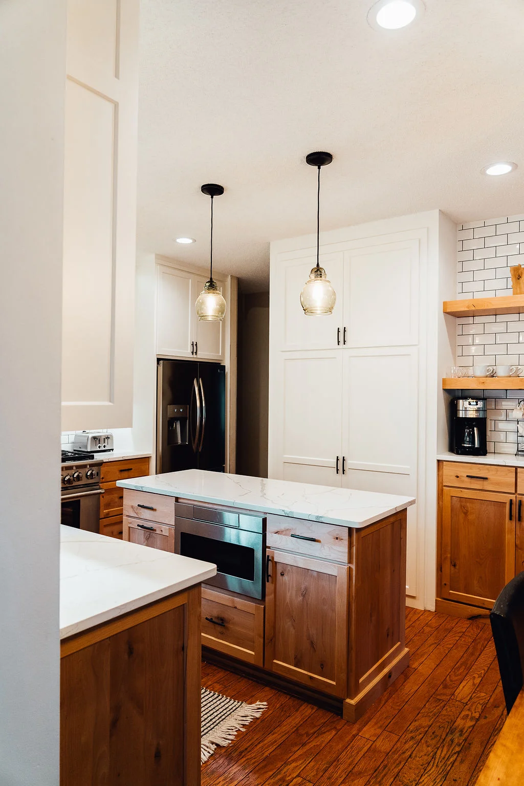 Lakeville Kitchen Remodel – Warm, Custom Storage & Layered Lighting – photo 7