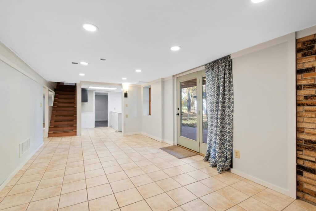 basement lighting and electrical